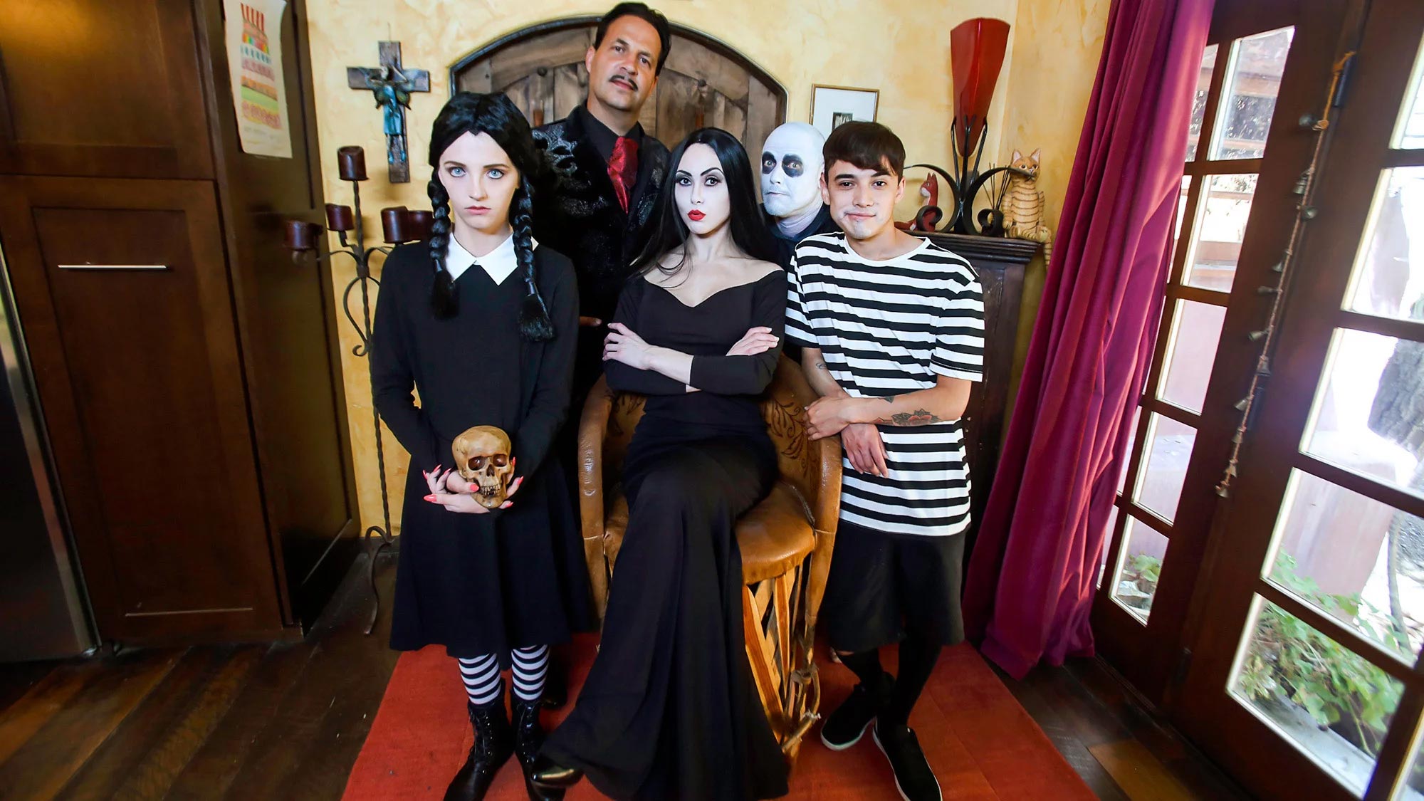 Sex Addams New 2019video Com - Addams Family Sex Orgy - The Addams Family Step Sex Scene (VIDEO)